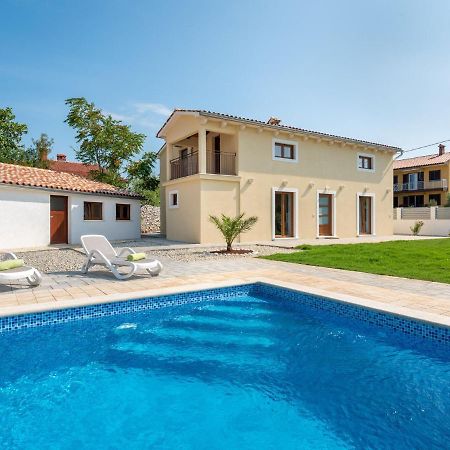 Tranquil Holiday Home In Labin With Private Swimming Pool Exteriör bild